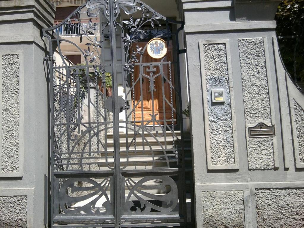 Tarussio Ξενοδοχείο Αρέτσο Εξωτερικό φωτογραφία
